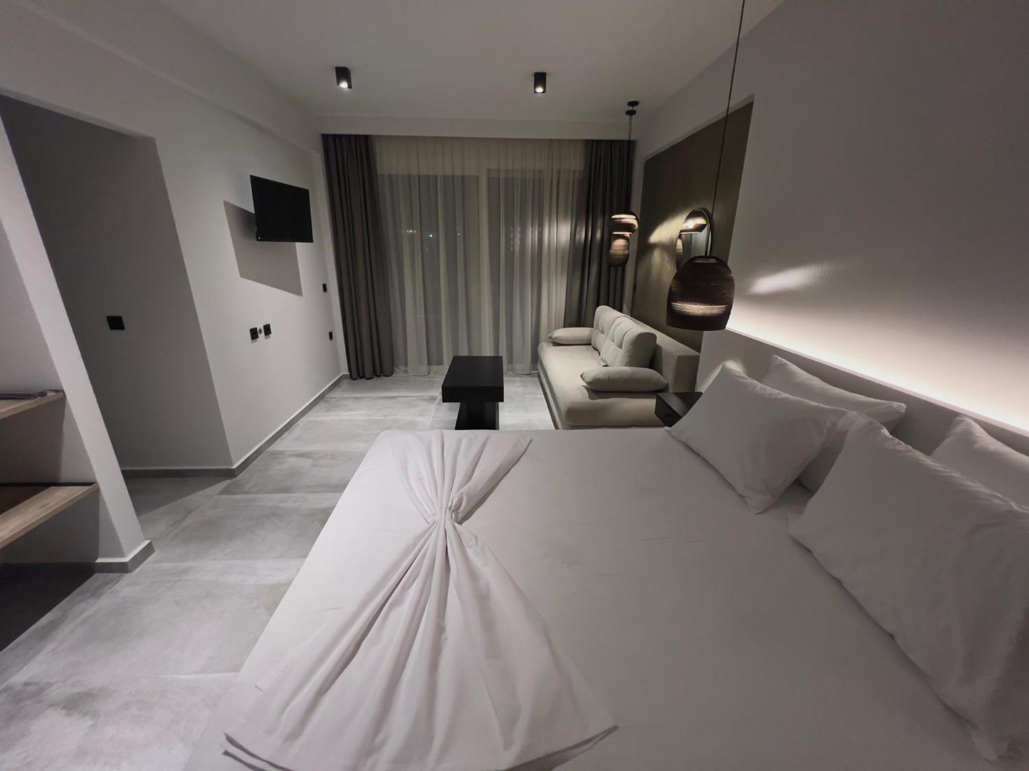Eleonas Suites Sarti Ngoại thất bức ảnh