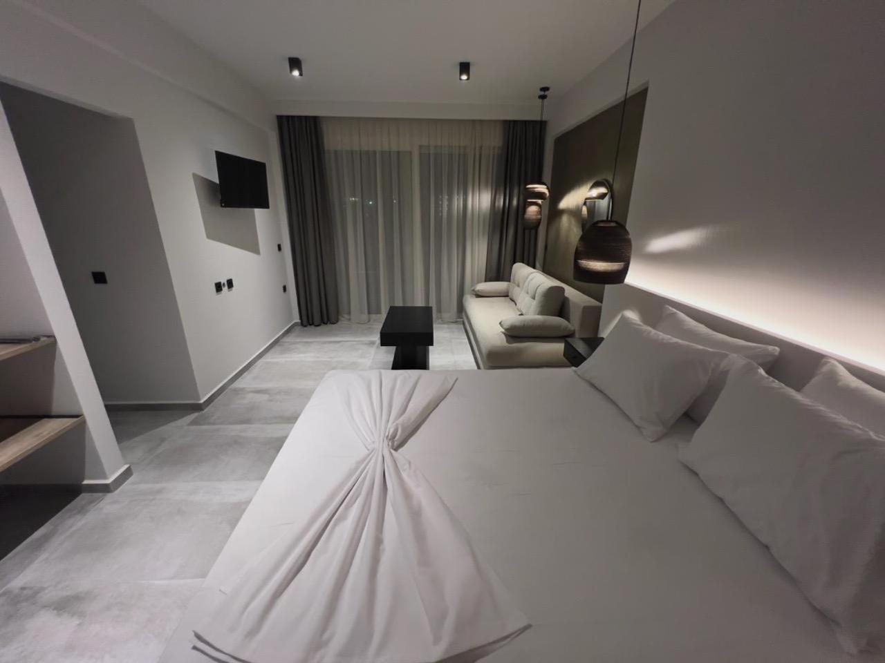 Eleonas Suites Sarti Ngoại thất bức ảnh